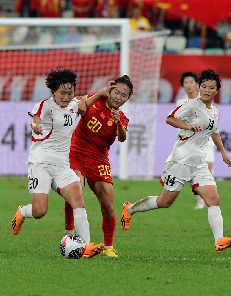 包含本届女足比赛中，中国队呈现出强大实力，锁定胜利的词条