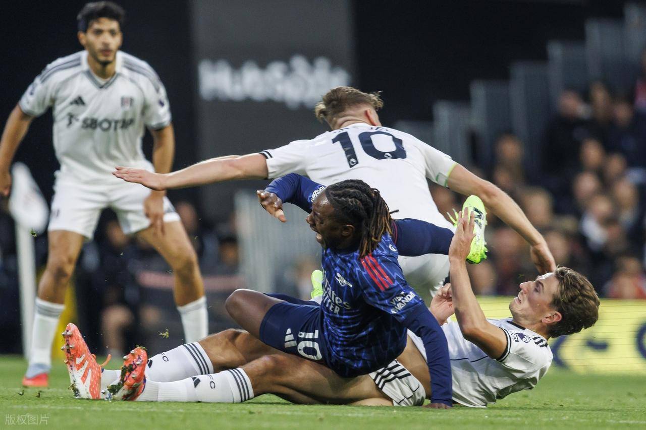 关于最新战报：英超豪取连胜，冠军在望的信息