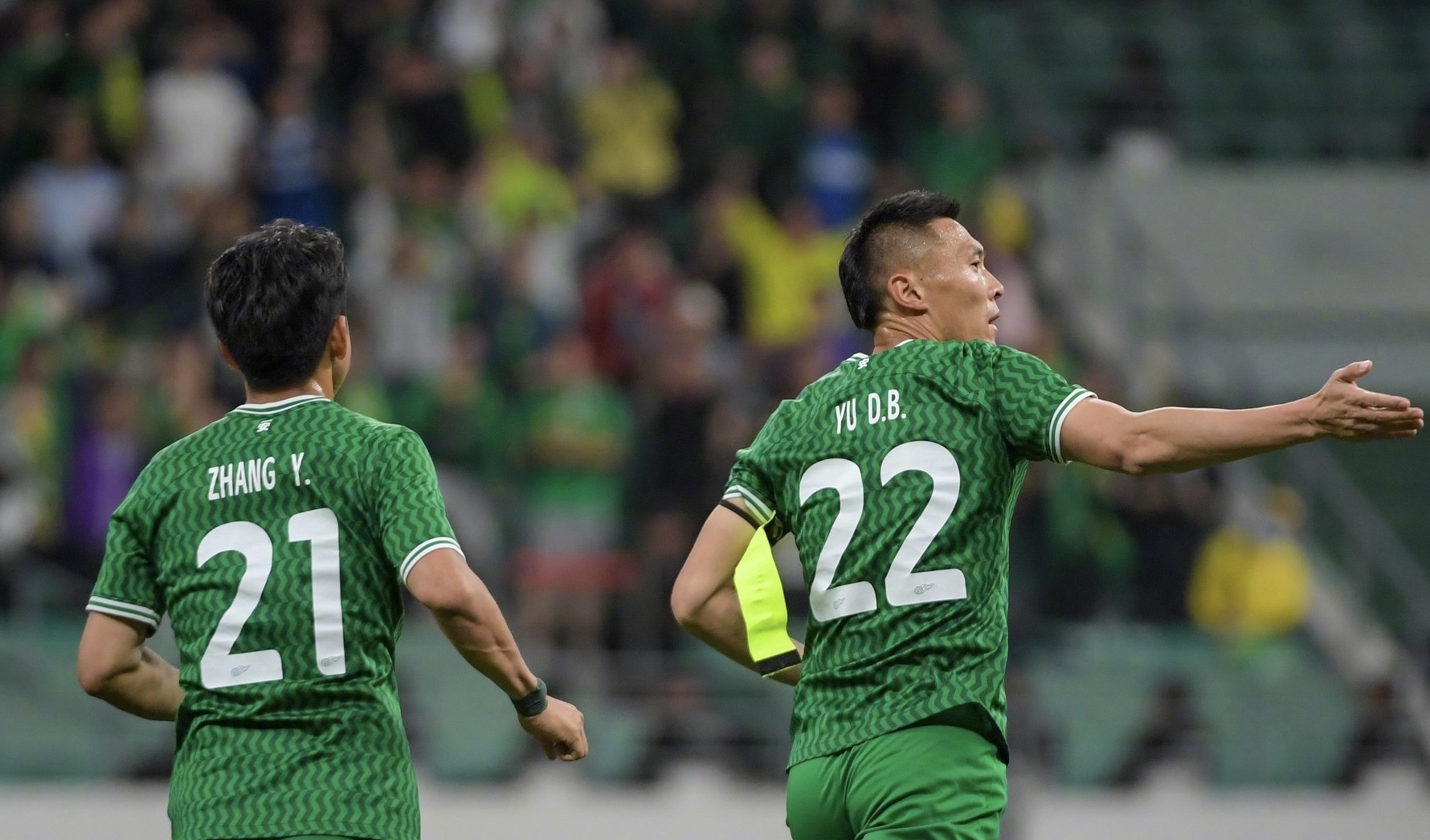 国安主场大胜建业，取得七连胜