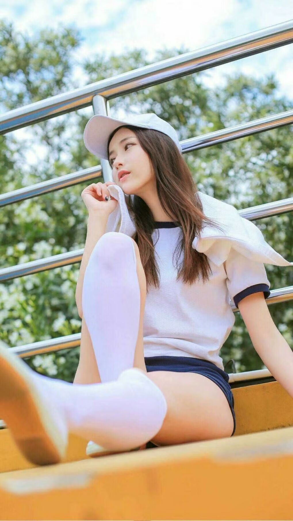 黄蜂险胜开拓者，切特封盖定乾坤，新生代内线闪耀时刻