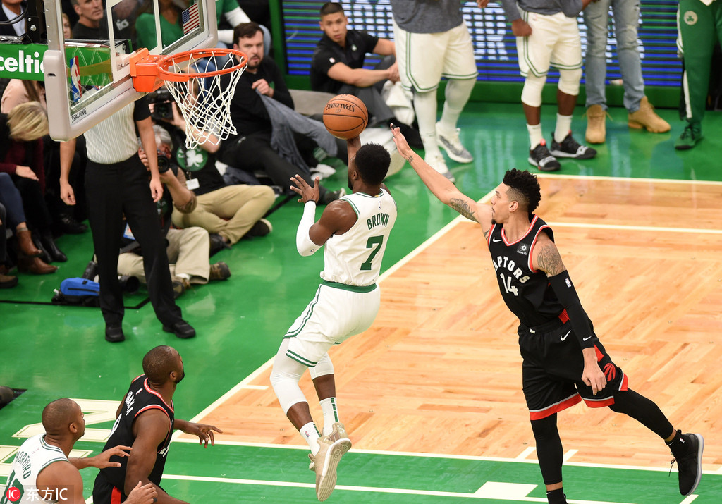 浙江队险胜猛龙，欧文舞台越大越强