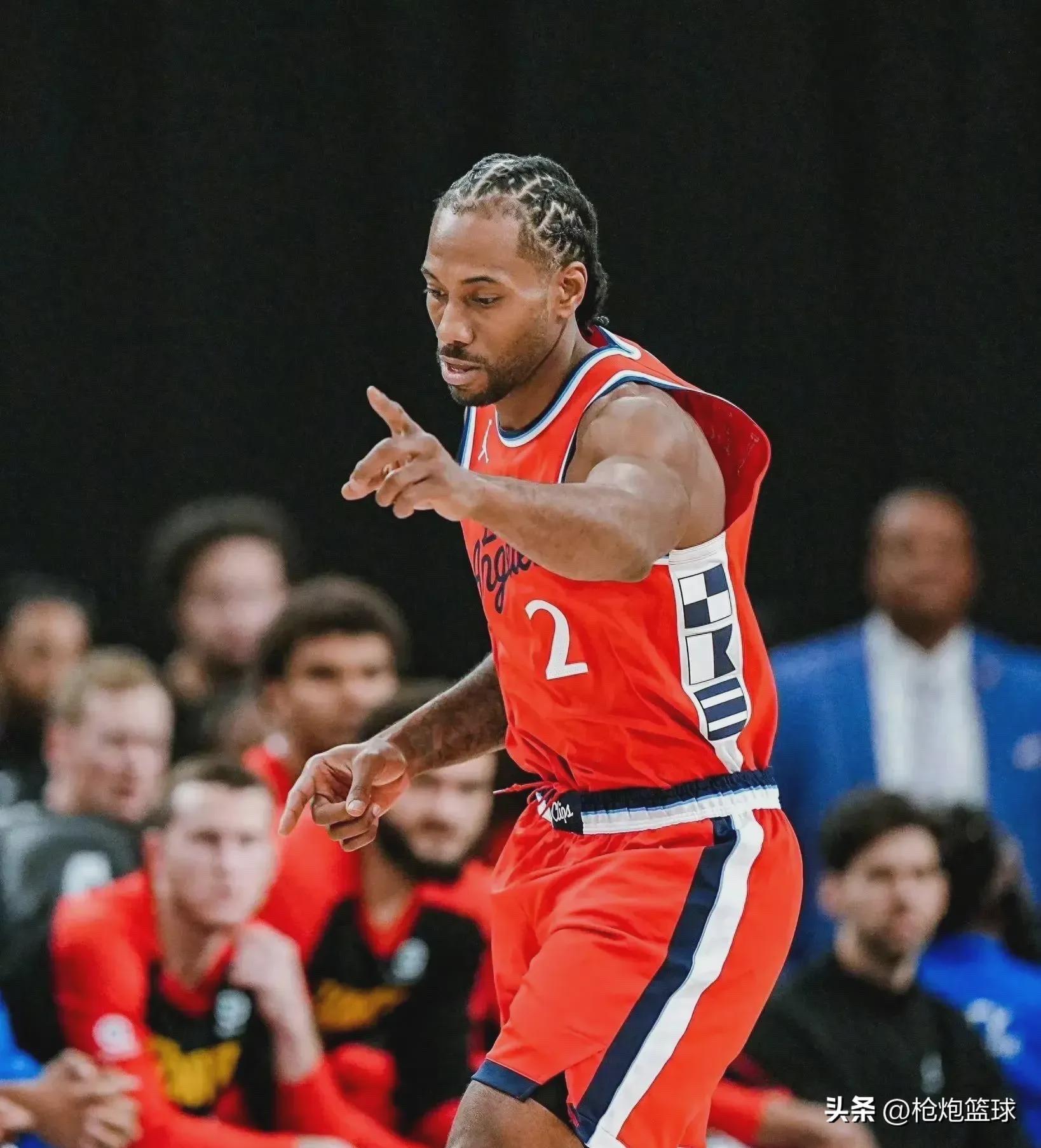 鹈鹕关键战突围独行侠，伦纳德成为关键先生