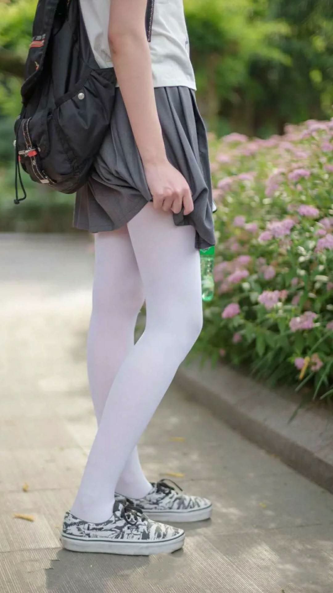 卢卡库双响引爆全场，新西兰提前退赛，多特蒙德迎来最意外对手